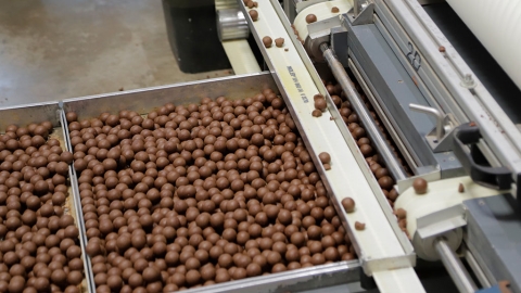 PRO DOKU: Köpfe, Gräten, Flossen – Die Superzutat Fischmehl (Teil 2)