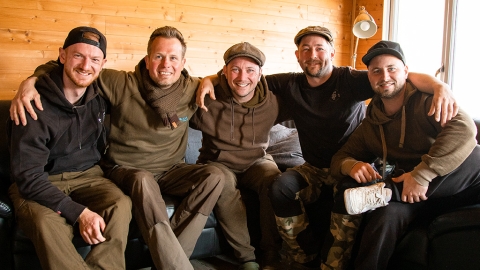 Zwischen dicken Fischen, Golfrasen und Ferienhaus – Angeln am Paylake