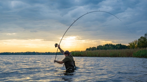 Freitag der Dreizehnte – Wurfangeln am Baggersee mit Marius Häßner