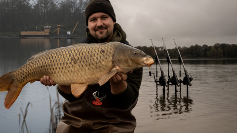 Der blank(e) Wahnsinn! Herbstangeln mit Pierre-Michel Lehe am tiefen Baggersee.